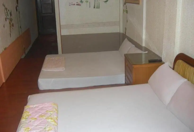 اتاق استاندارد, Uni