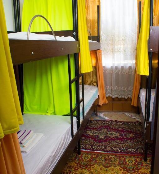 تختخواب در اتاق مشترک, клуб B55