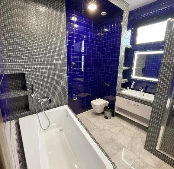 Cameră Triplă Standard, Levanevsky