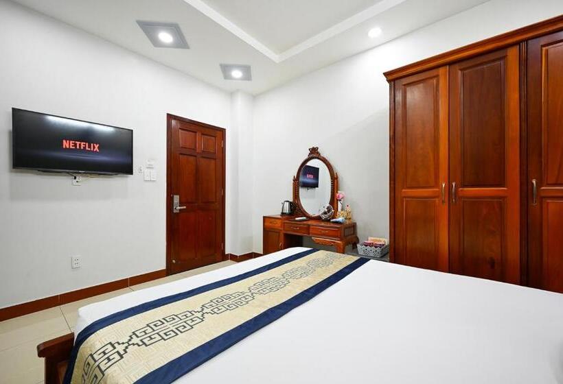 اتاق استاندارد با تخت بزرگ, Sky Star