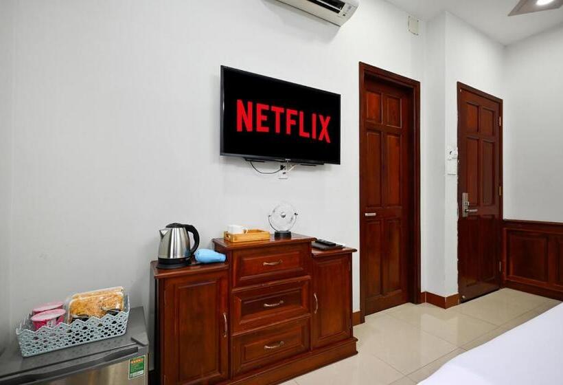 اتاق سوپریور با تخت بزرگ, Sky Star