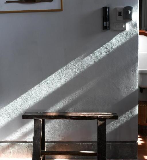 סוויטה עם מרפסת, Velawarin