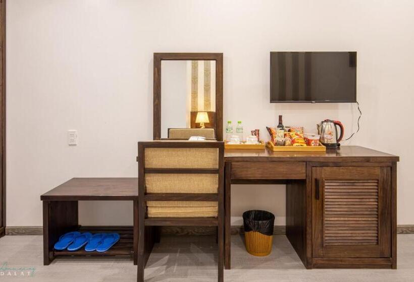 اتاق استاندارد, La Pense E Hotel   Dalat