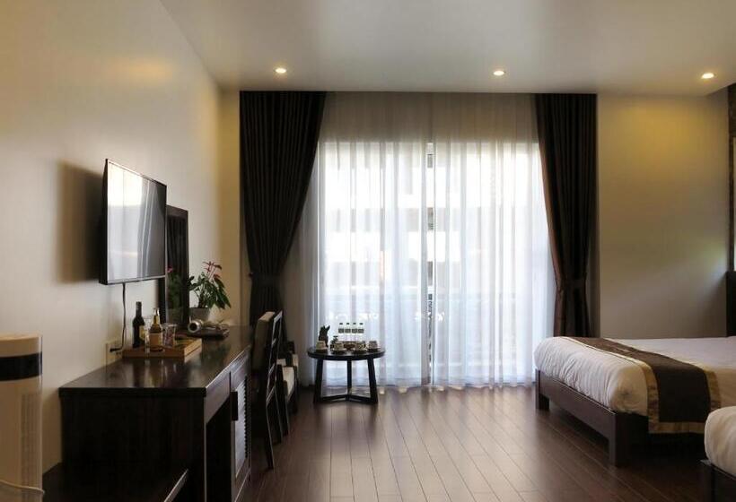 اتاق خانوادگی با چشمانداز کوه, La Pense E Hotel   Dalat