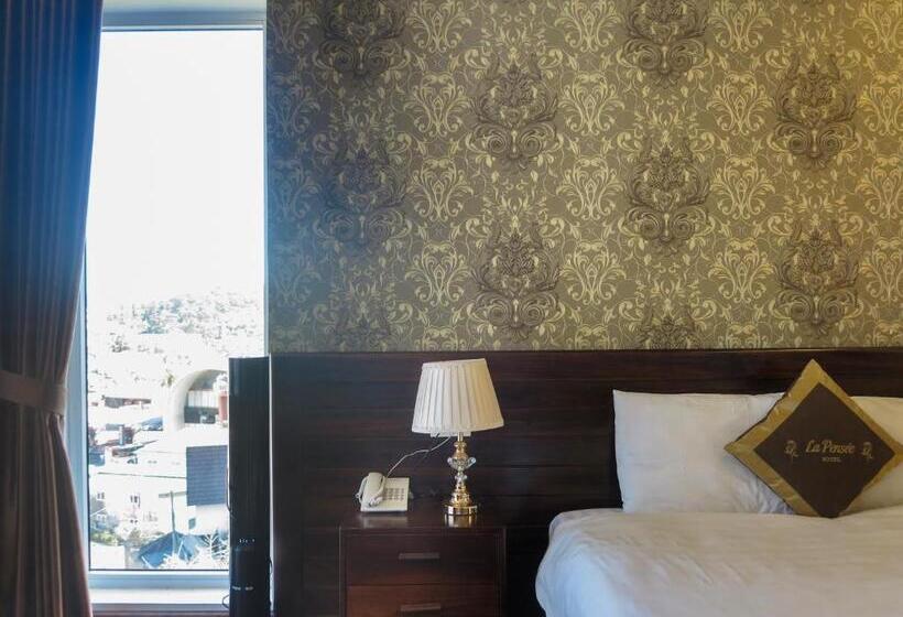 اتاق استاندارد با تخت بزرگ, La Pense E Hotel   Dalat