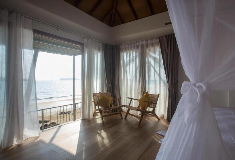 キングサイズベッドのスイートルーム, The Nest Private Beach Resort