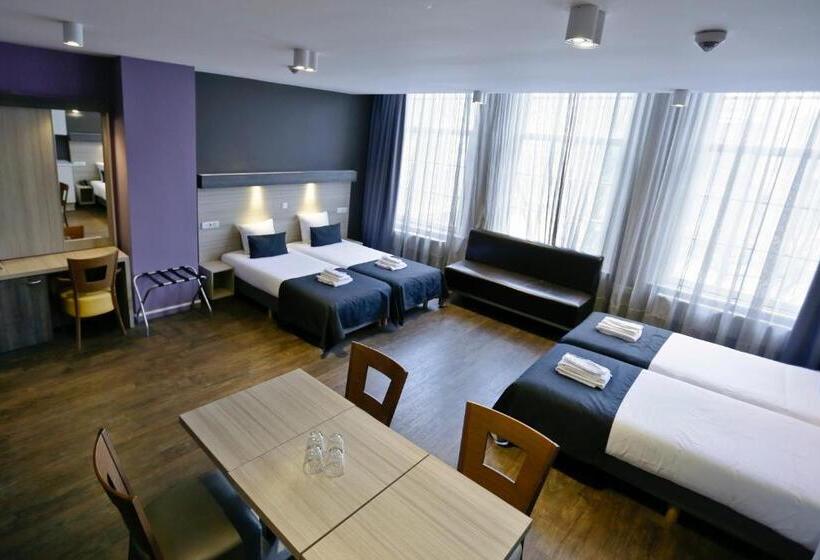 חדר סופריור לארבעה, City Hotel Amsterdam