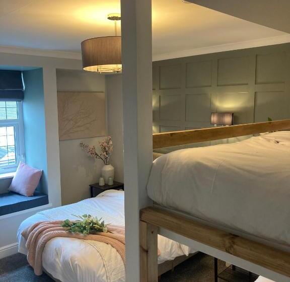 חדר משפחתי דלוקס, Abbey Court Guest House