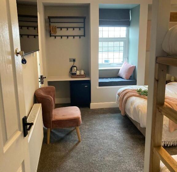 חדר משפחתי דלוקס, Abbey Court Guest House