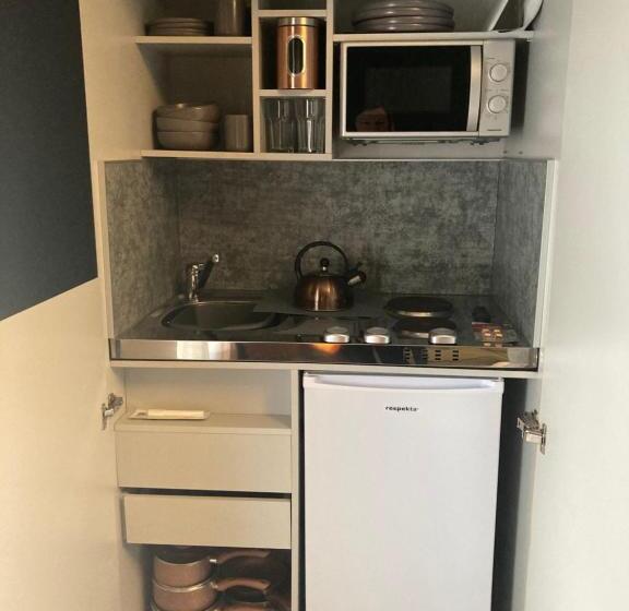 דירת חדר בקומת קרקע, Abbey Court Guest House