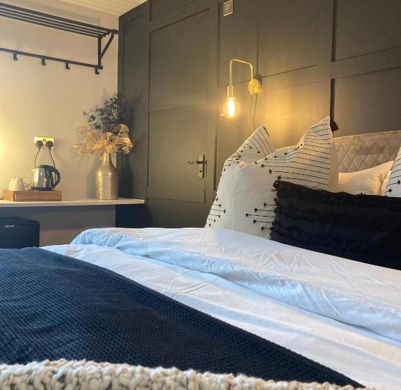 חדר דחוקס עם מיטת קינג, Abbey Court Guest House