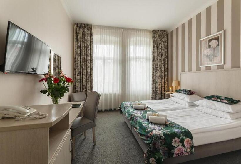 スタンダードルーム, Amalia