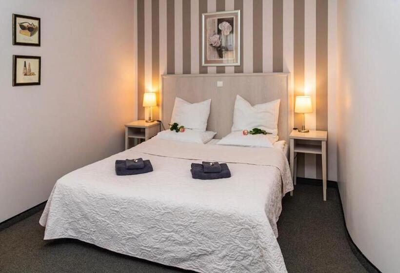 スタンダードルーム, Amalia