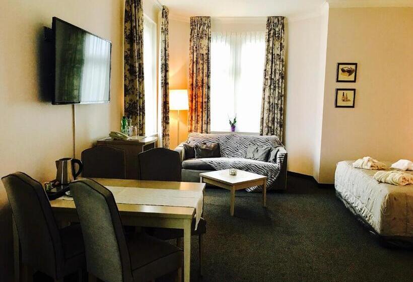 デラックスルーム, Amalia