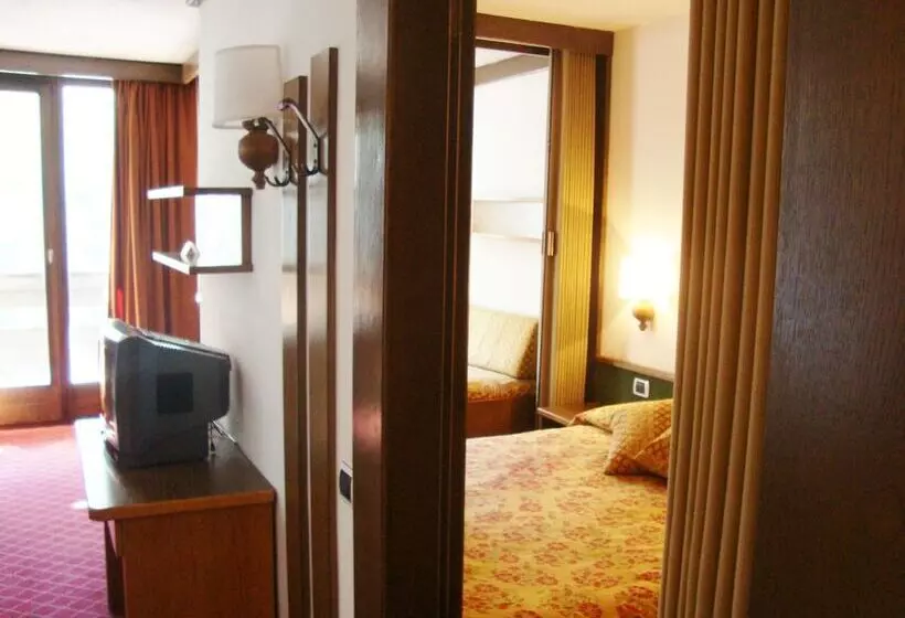 استودیوی استاندارد, Ambiez Residence