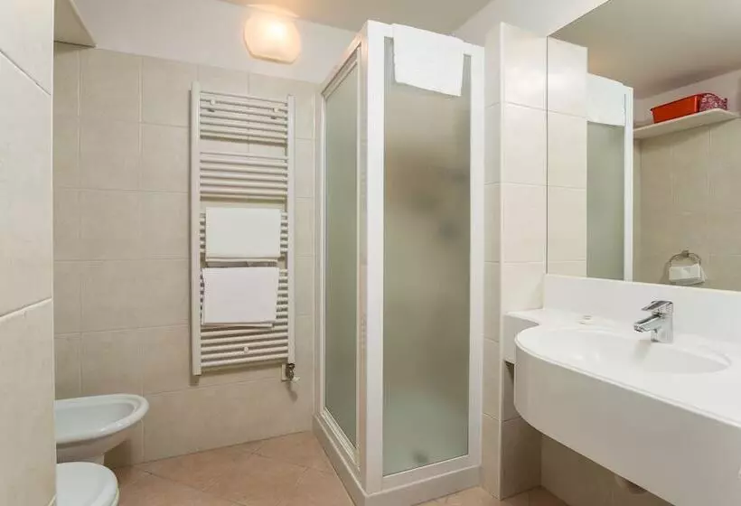 آپارتمان 1 خوابه, Ambiez Residence