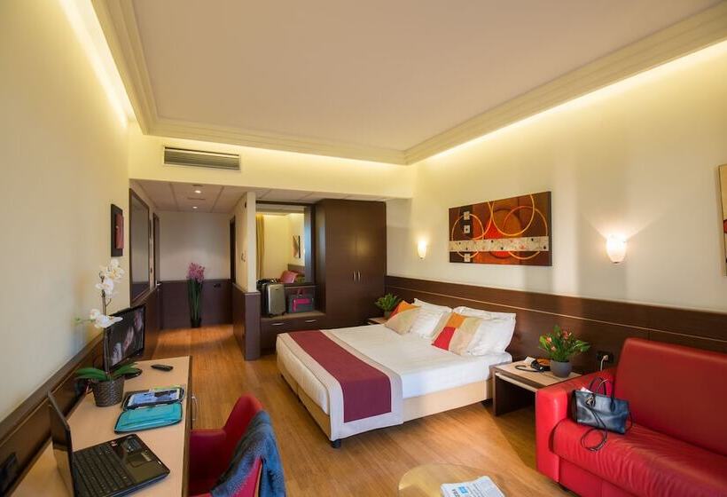 חדר סטנדרט לשלושה, As Hotel Cambiago