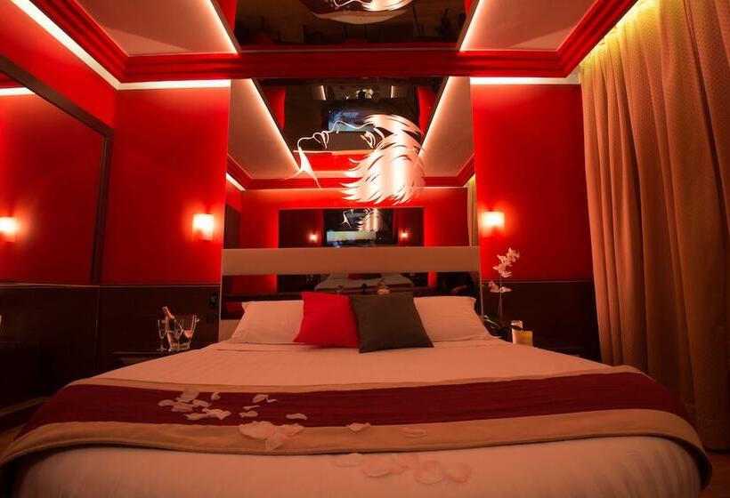 חדר אקונומי, As Hotel Cambiago