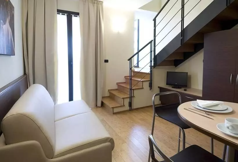 ドゥプレックスルーム, As Hotel Cambiago