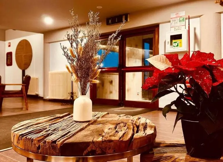 اتاق استاندارد چهار تخته, Club Esse Pila 2000