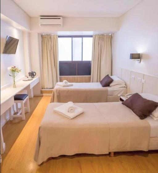 Habitación Estándar, Dion