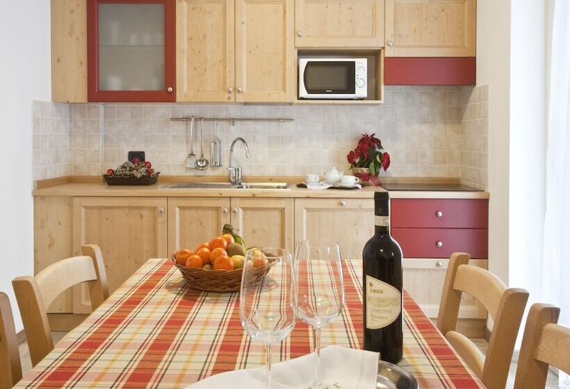 דירת חדר, Gaia Residence