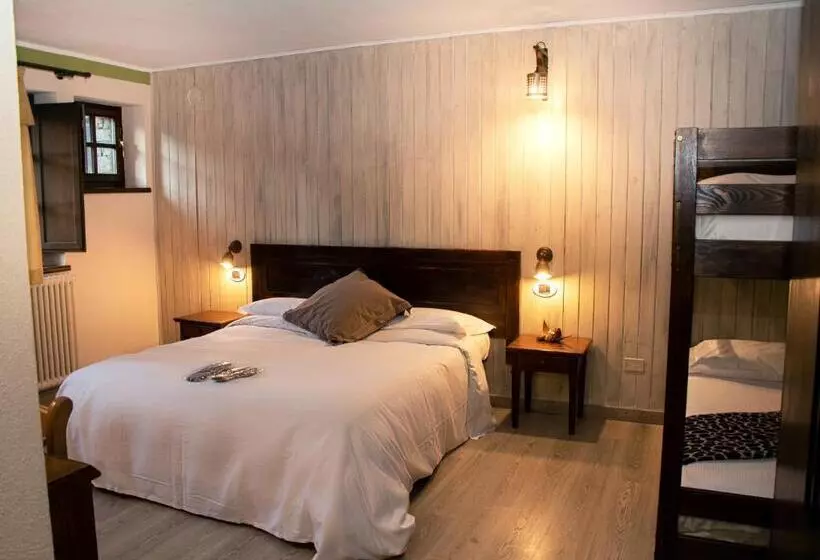 Classic Neljän Hengen Huone, Maison Cly