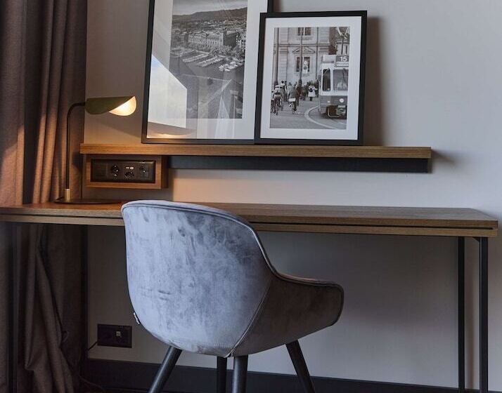 Quarto Superior com Vistas, Radisson Blu Hotel Zurich Airport