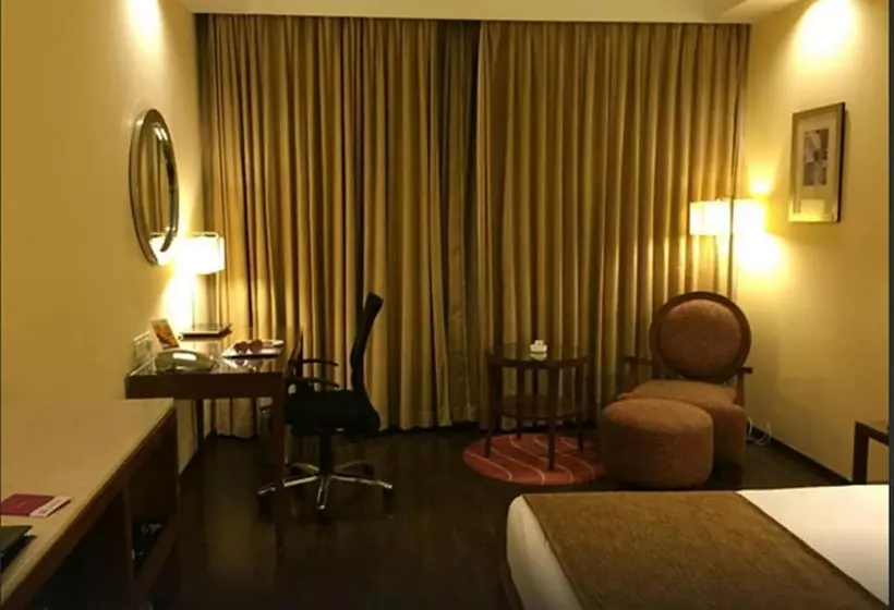 クラブルーム, Royal Orchid Central Bangalore, Manipal Centre, Mg Road