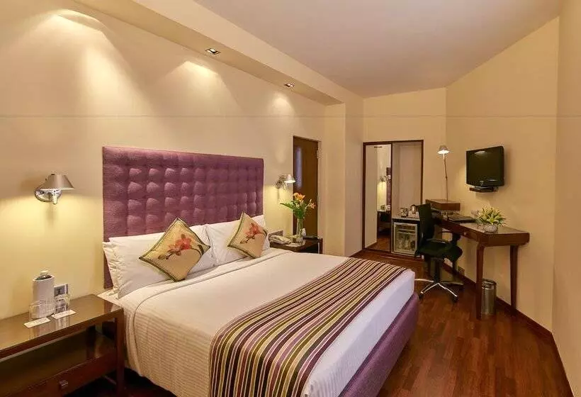 クラブルーム, Royal Orchid Central Bangalore, Manipal Centre, Mg Road