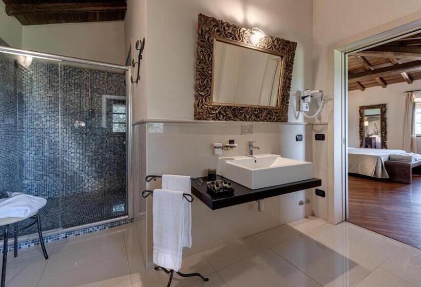 סוויטת ג'וניור, Villa Campomaggio Resort & Spa