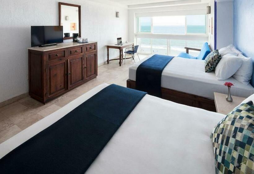 غرفة قياسية مطلّة علي البحر, Villa Varadero