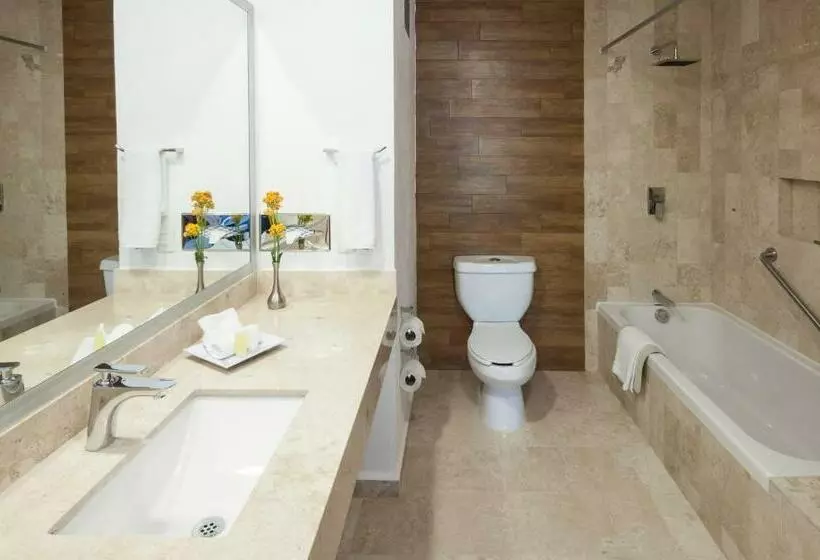اتاق لوکس, Villa Varadero