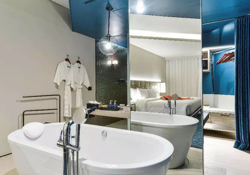 اتاق لوکس, Villa Varadero
