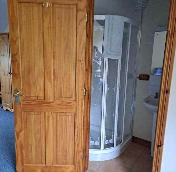 חדר משפחתי, Lurig View B&b Glenariffe