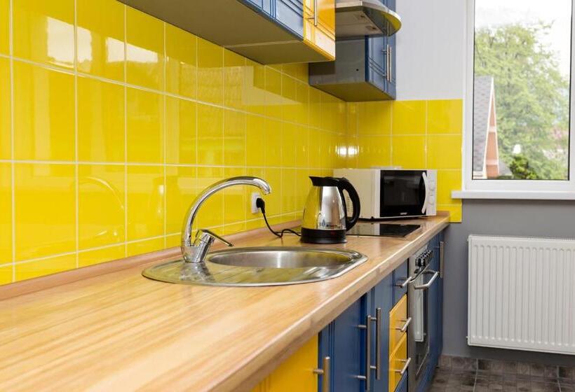 חדר משפחתי, Dream Hostel Carpathians Rakhiv