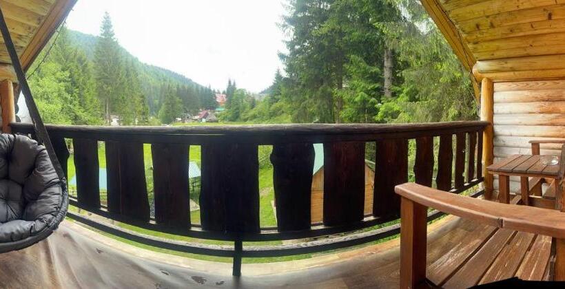 Номер Deluxe, верховинський водограй