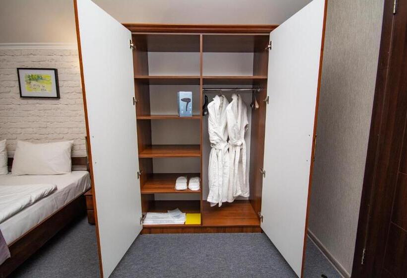 スイート, три сімки