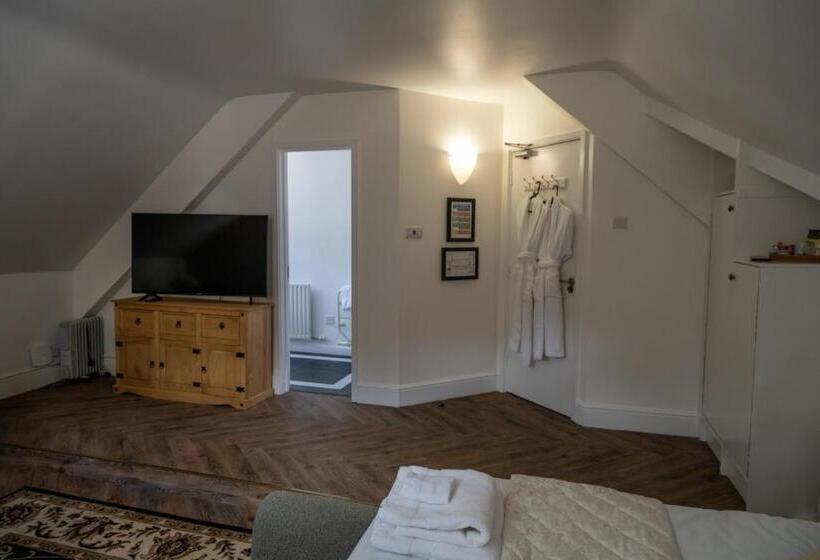 غرفة قياسية رباعية مطلة على الحديقة, Croydon Hall