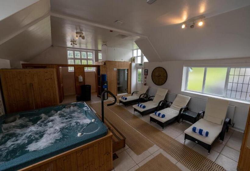 منزل غرفة نوم واحدة, Croydon Hall