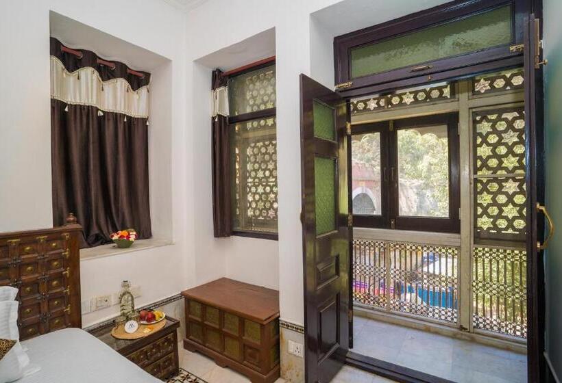اتاق کلاسیک, Ganga Heritage By Howard