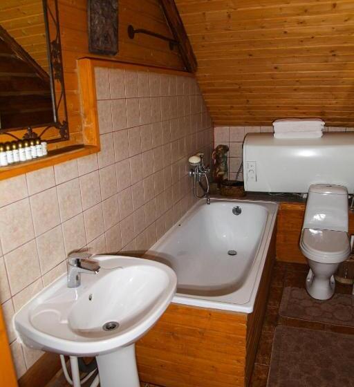 جناح عائلي, Khatky Ruslany