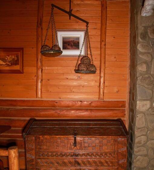 جناح عائلي, Khatky Ruslany