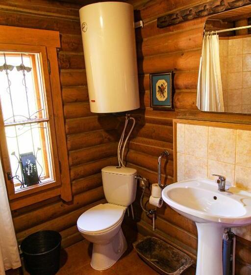 غرفة ديلوكس رباعية, Khatky Ruslany