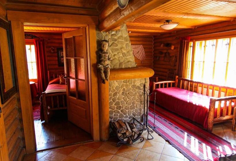 غرفة ديلوكس رباعية, Khatky Ruslany