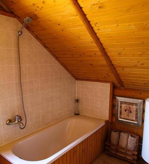 غرفة قياسية, Khatky Ruslany