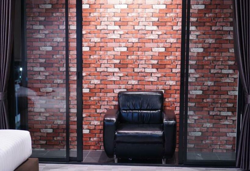 디럭스 룸 킹사이즈 침대, S.s.hotel Nangrong