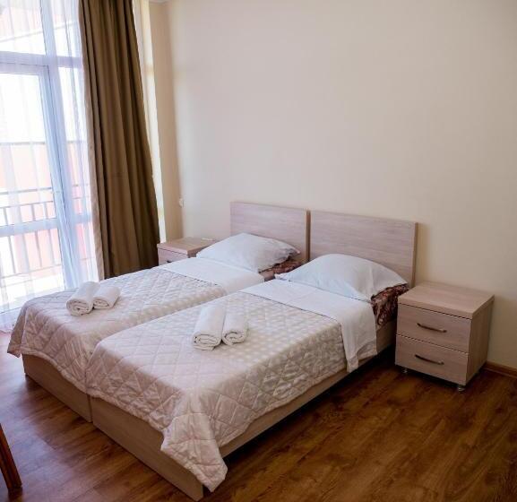 اتاق استاندارد, Irakli Guest House