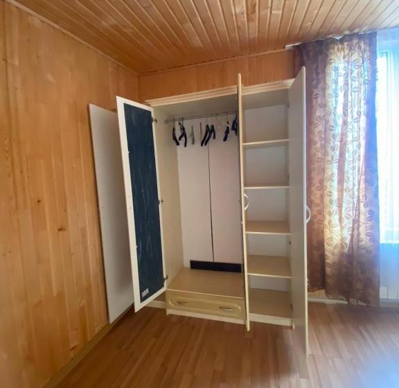 خانه 1 خوابه, Prykarpatska Villa