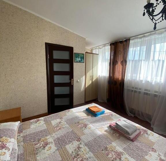 اتاق استاندارد چهار تخته, Prykarpatska Villa